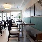 Comfort Suites Miami Airport North 