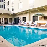 Comfort Suites Miami Airport North 